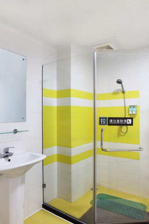 7Days Inn Guilin Railway Station Rom bilde